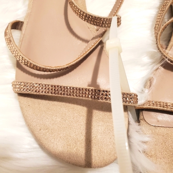 GUESS Marciano Strappy Pink Crystal Flat Sandals Shoes - Size 5 / 35 - Picture 3 of 4